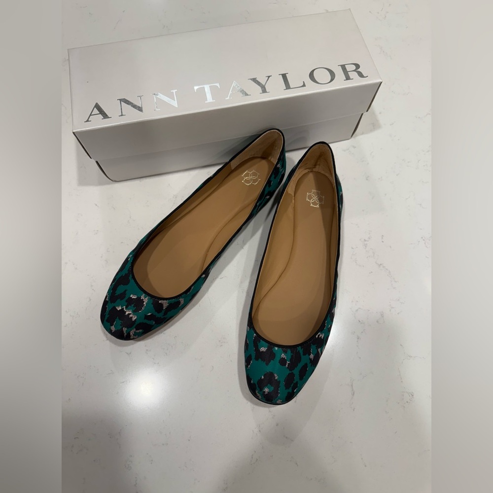 Ann Taylor Green Leopard Print Flats